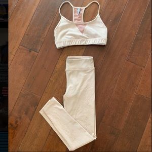 Koral- Activewear matching set - both Medium